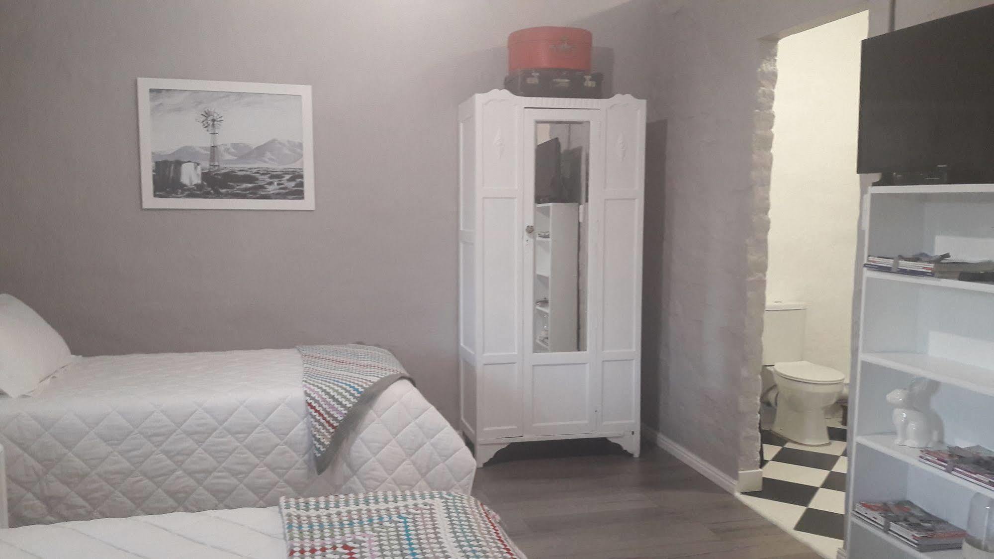 Rietjiesbos Self Catering Ξενοδοχείο Graaff-Reinet Εξωτερικό φωτογραφία